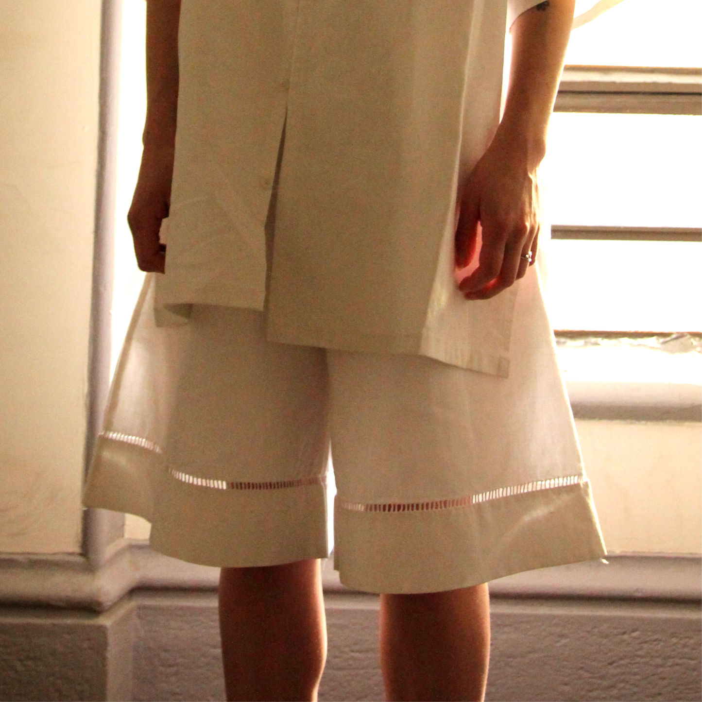SHORT EN LIN BLANC N°1