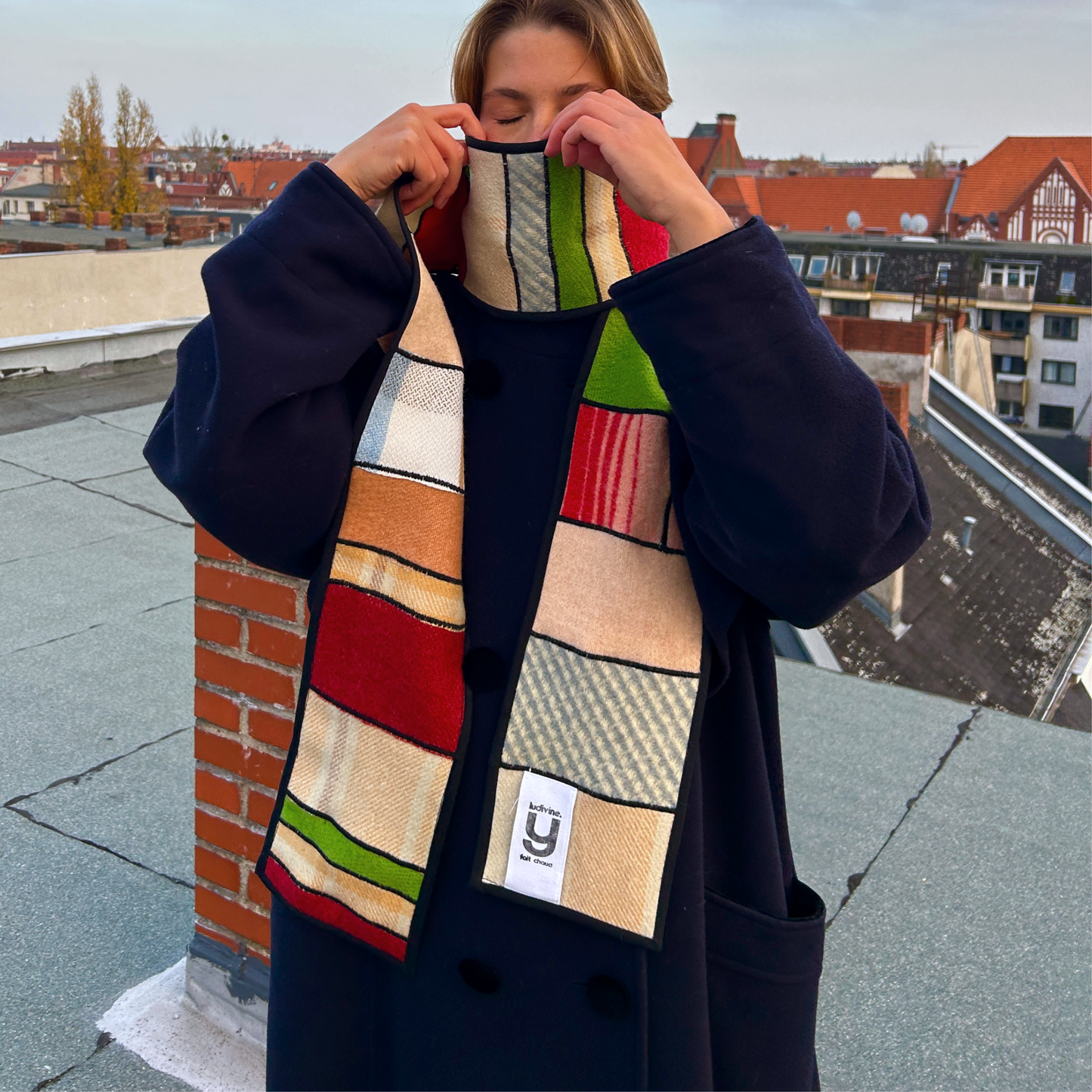 ÉCHARPE À RAYURE COLORÉE