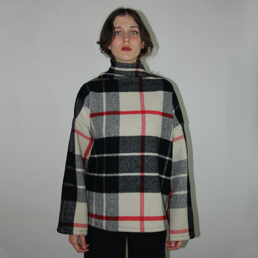 PULL AVEC ÉCHARPE TARTAN N°1