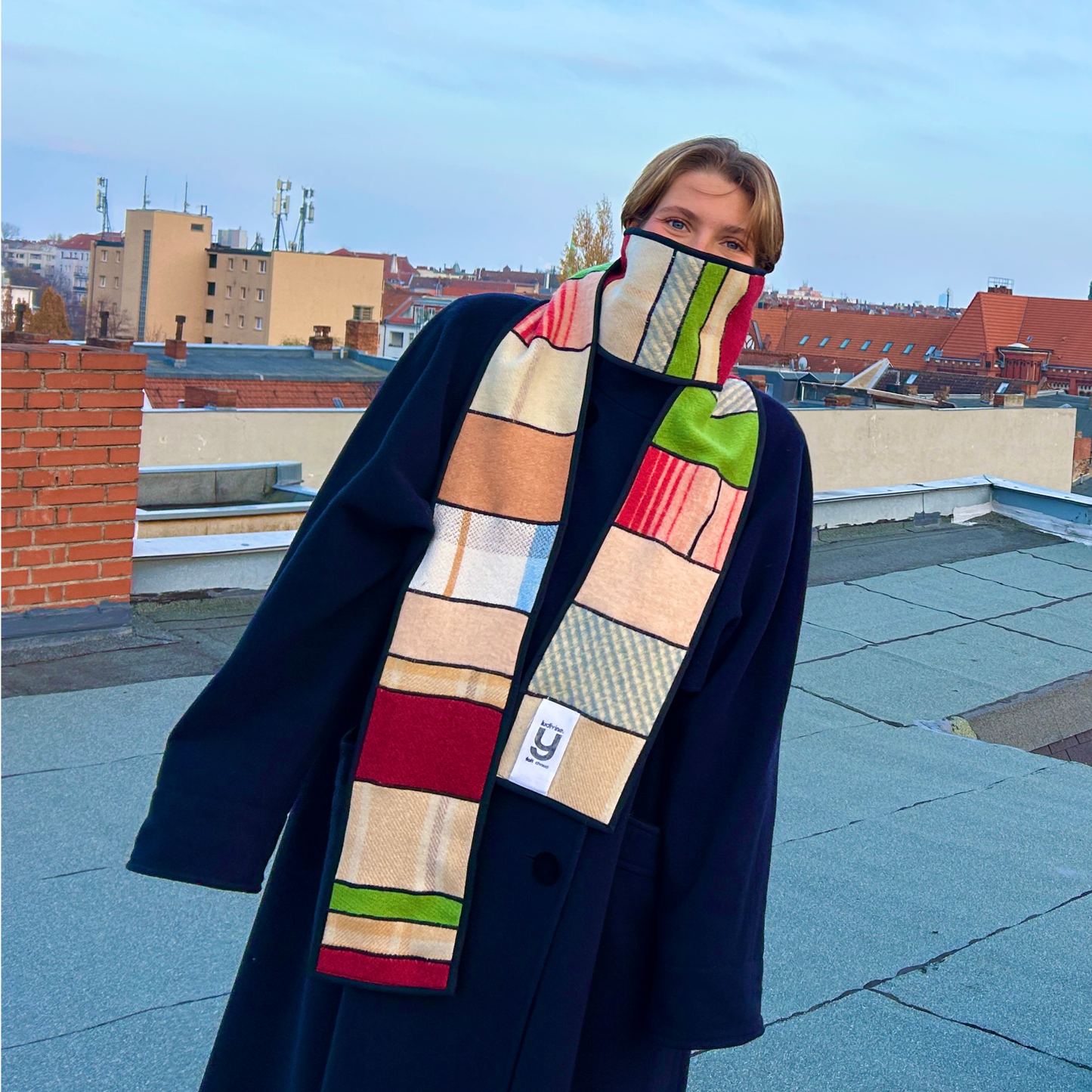 ÉCHARPE À RAYURE COLORÉE