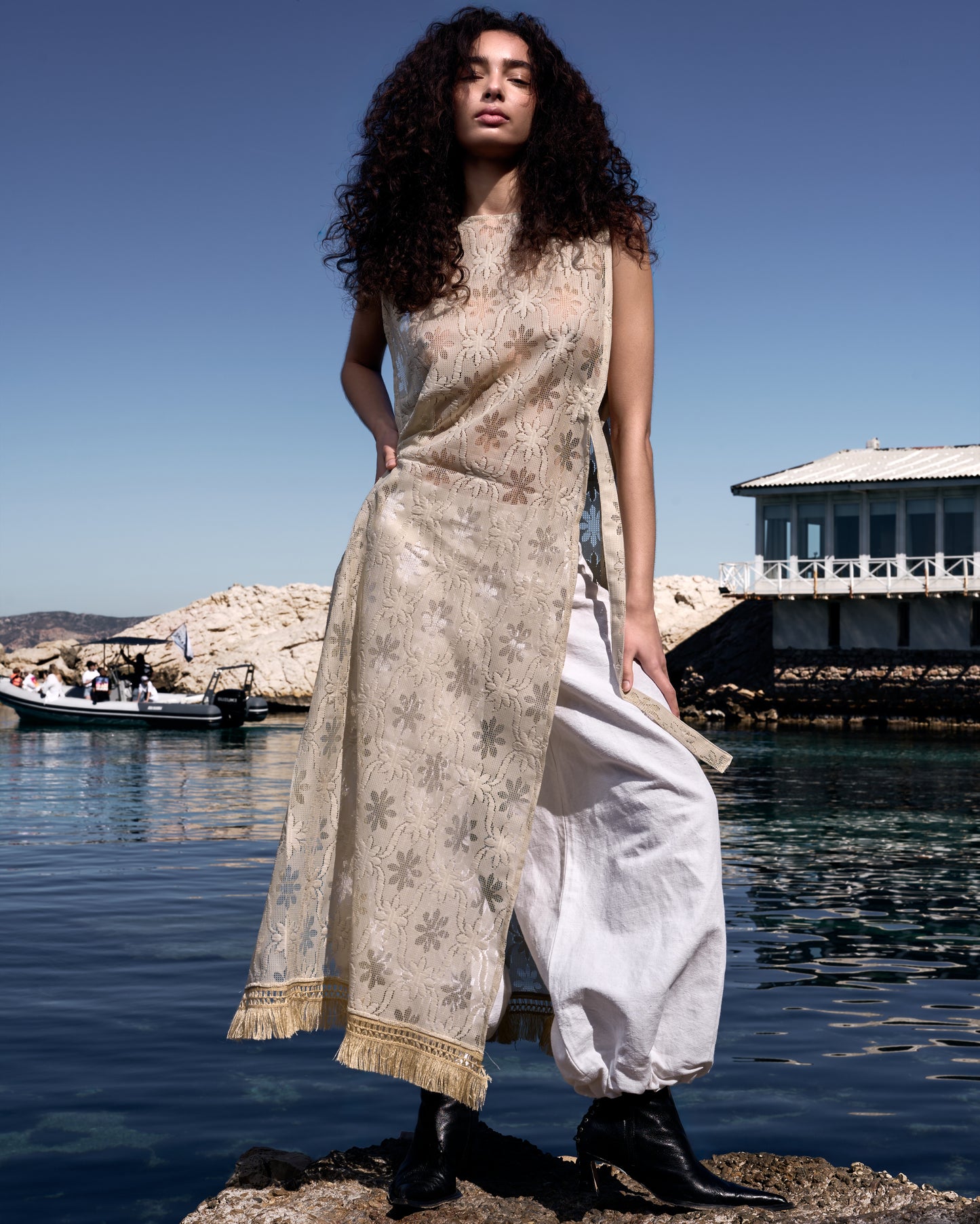 ROBE TABLIER DENTELLE