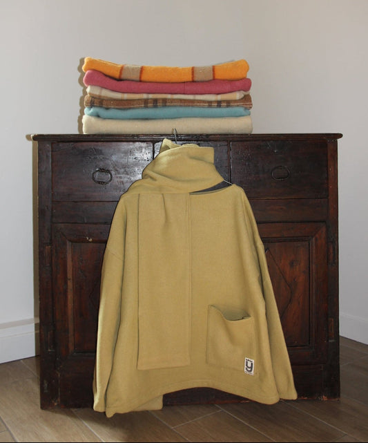 MANTEAU-PULL & ÉCHARPE - OLIVE