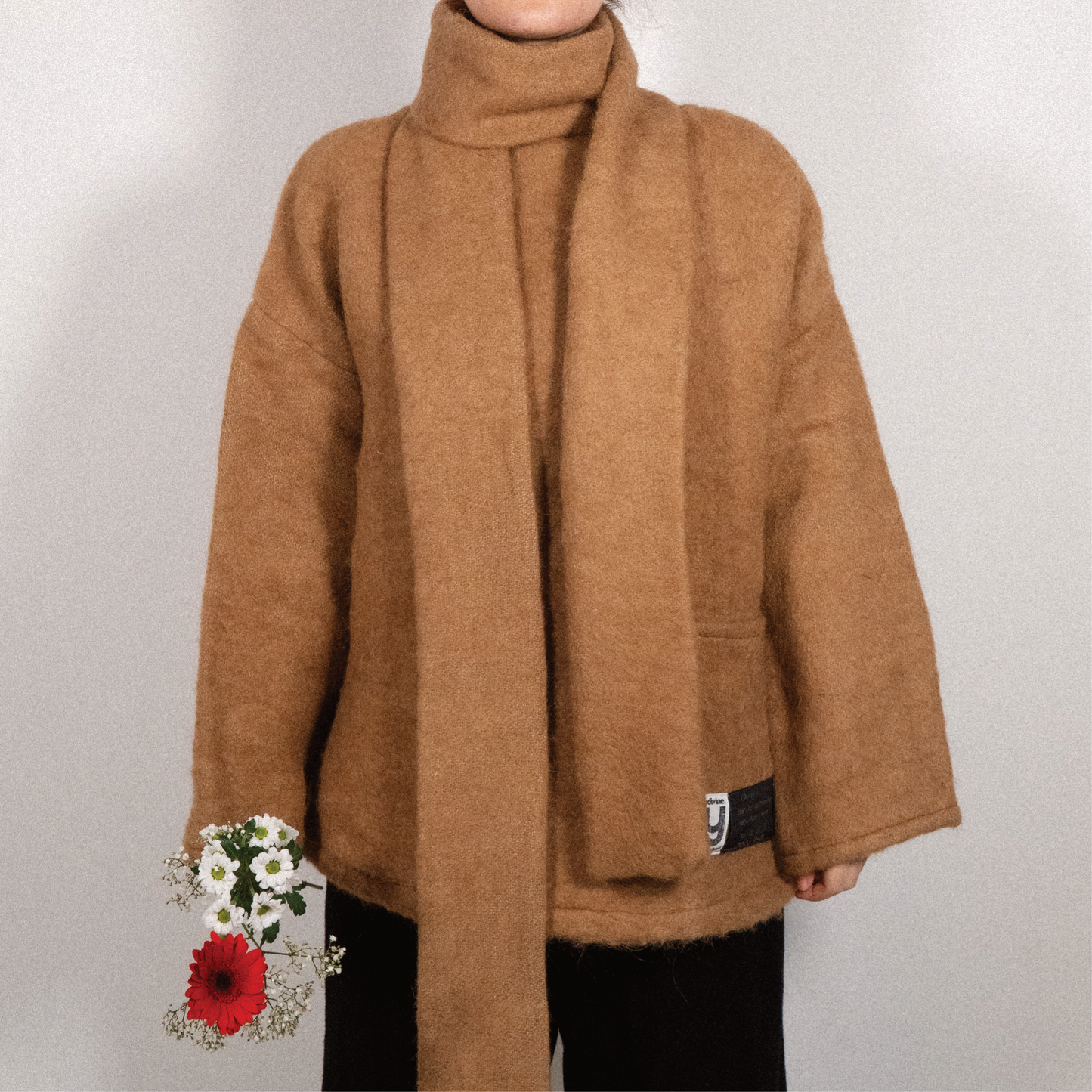 MANTEAU-PULL & ÉCHARPE - CAFÉ AU LAIT