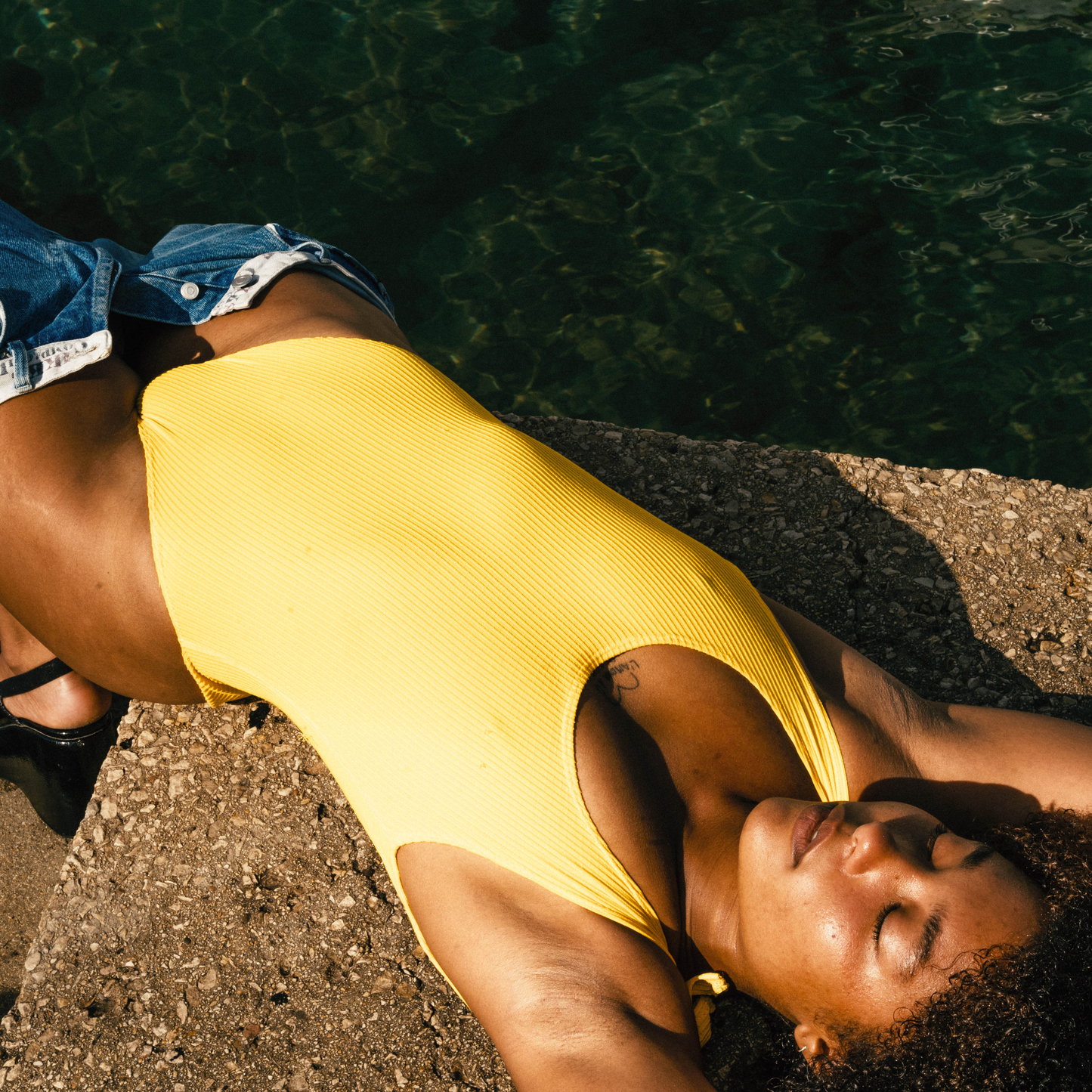 MAILLOT UNE PIÈCE JAUNE