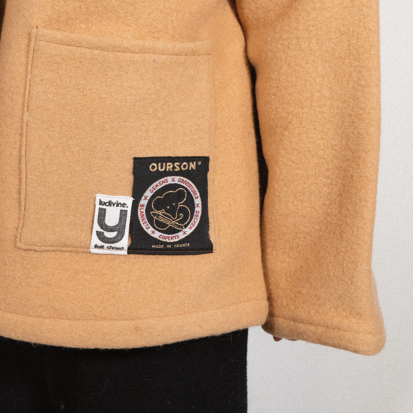 MANTEAU-PULL & ÉCHARPE - NOIX