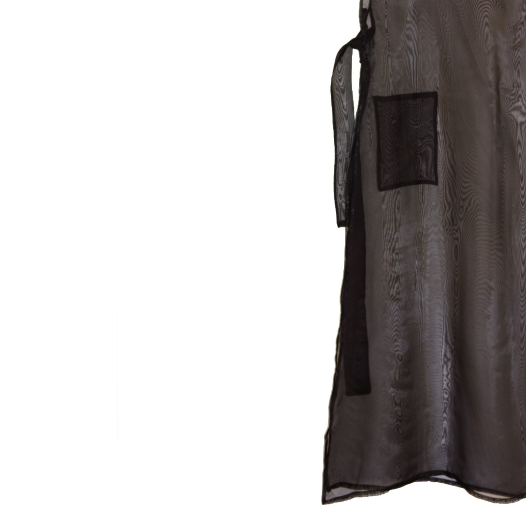 ROBE TABLIER NOIR TRANSPARENT